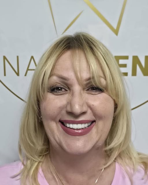 Estetska rekonstrukcija osmeha — pacijentkinja